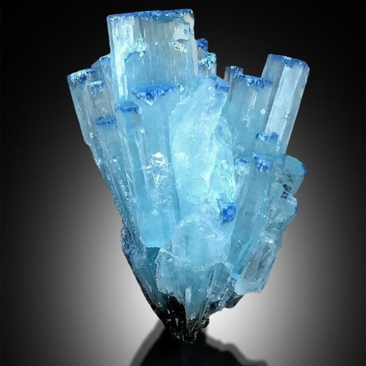 Aquamarine The Ultimate Guide to March’s Stunning Birthstone (4)