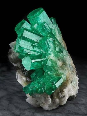 May Birthstone Meaning & Symbolism The Power of Emerald4