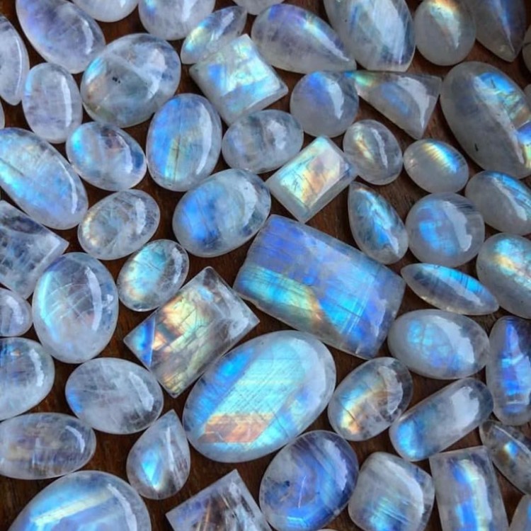 June Birthstone Meaning & Symbolism The Magic of Moonstone1