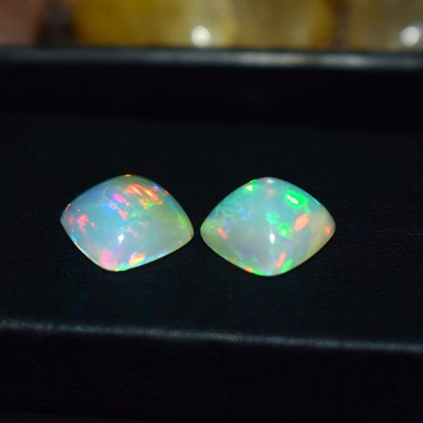 Natural White Opal Pair(6.80)