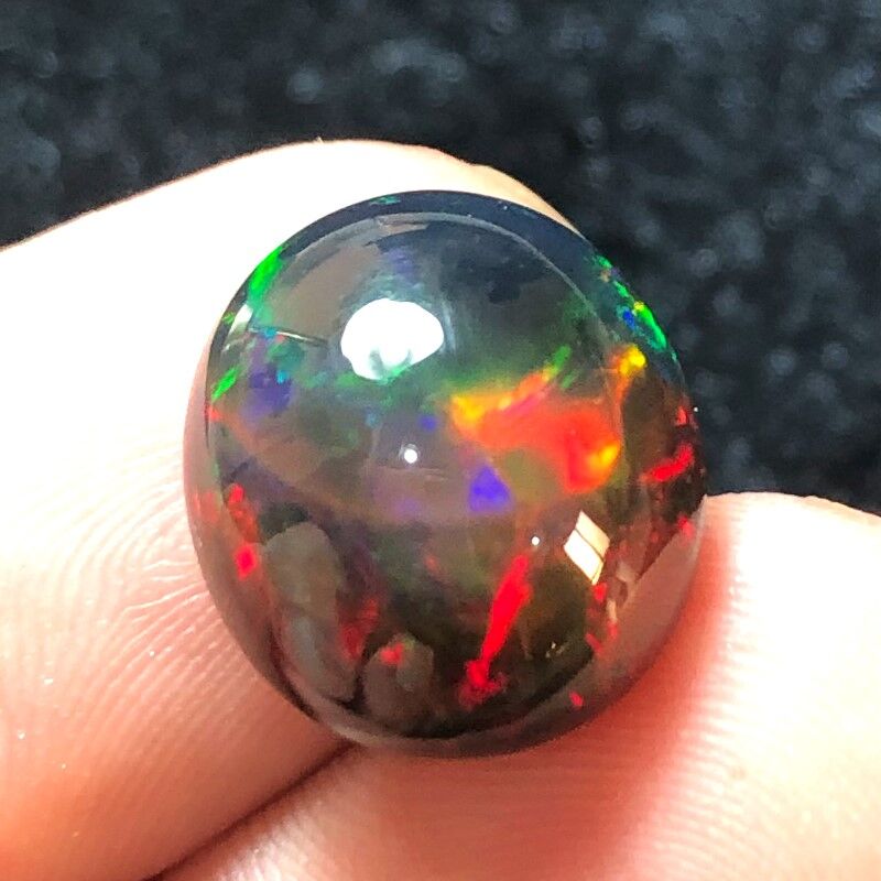 Natural Black Opal 8.90 Ct