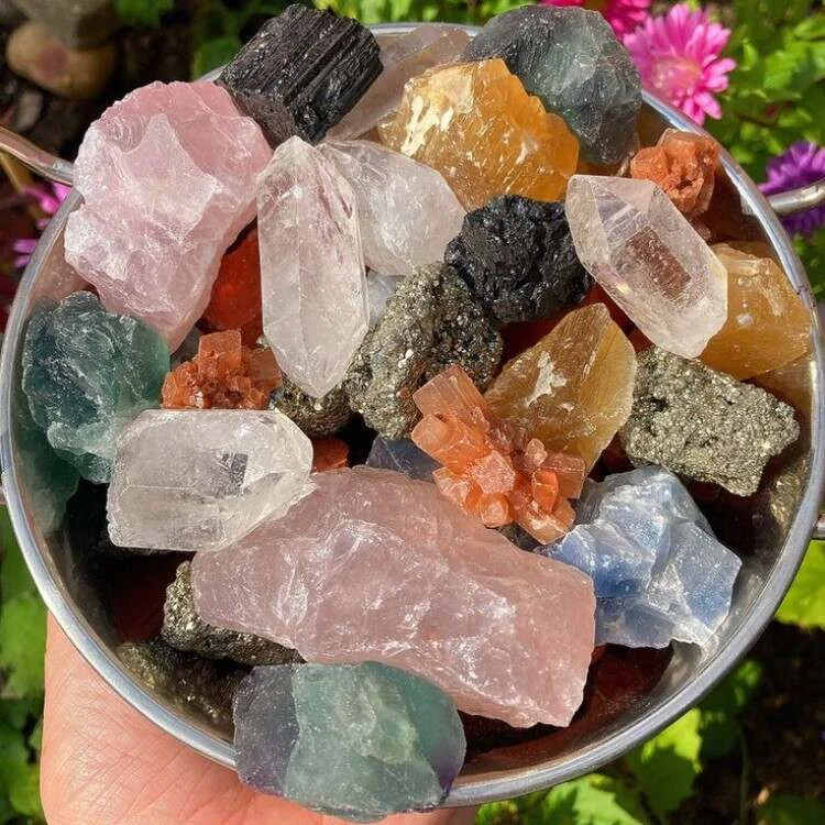 Gemstones of Pakistan A Guide to Nature’s Hidden Treasures2 (1)